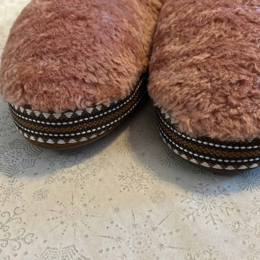 Ariat slippers - Picture 3 of 7